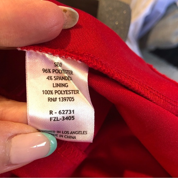 Emerald Sundae off the shoulder bodycon red dress peplum hemline juniors XS - Picture 8 of 10